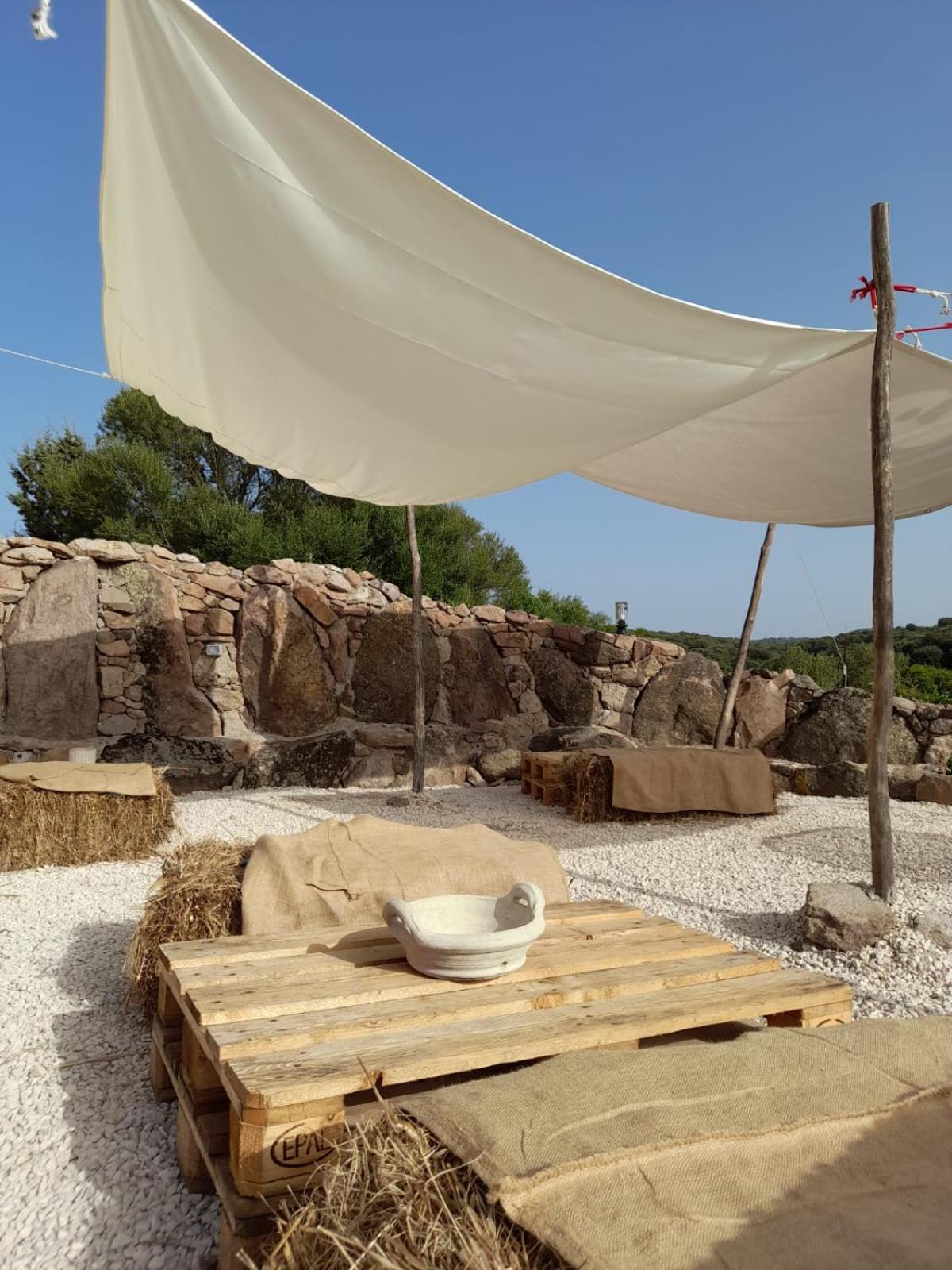 Pasare Glamping_Anglonaruralexperience Hotel Perfugas Ngoại thất bức ảnh
